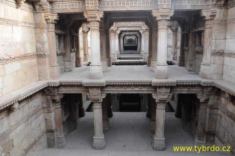 Adalaj vav - vstup