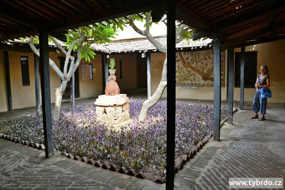 National Handicrafts museum v Delhi