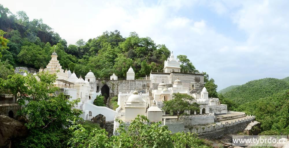 džinistické chrámy Muktagiri 