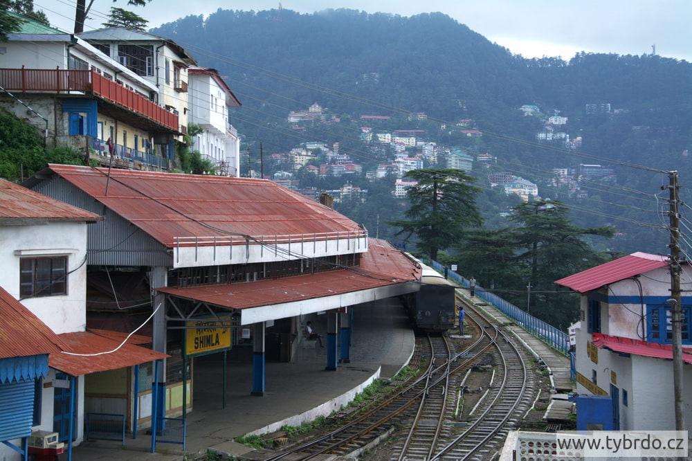 Železniční stanice Shimla na trati Kalka-Shimla